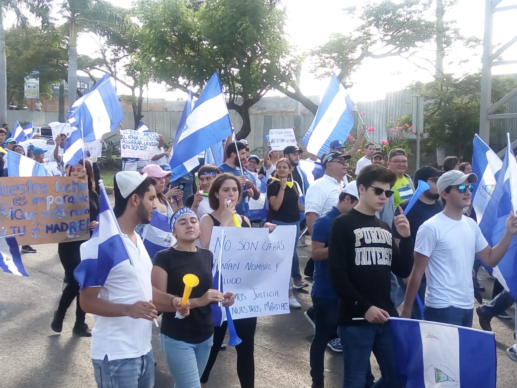 Las Fotografías: Un Retrato De La Lucha De Abril En Nicaragua - Literal